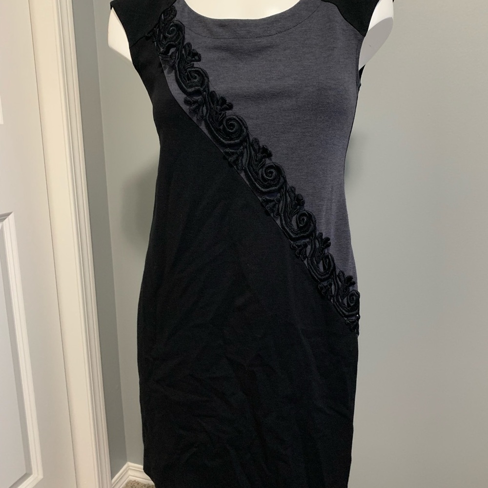LeChateau dress appliqué detail